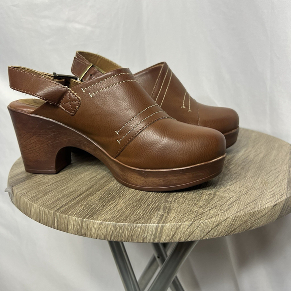 Børn Shoes - BOC Born Women’s Clog Mule Strap Back Brown 9M Sandals Boho Casual Workwear